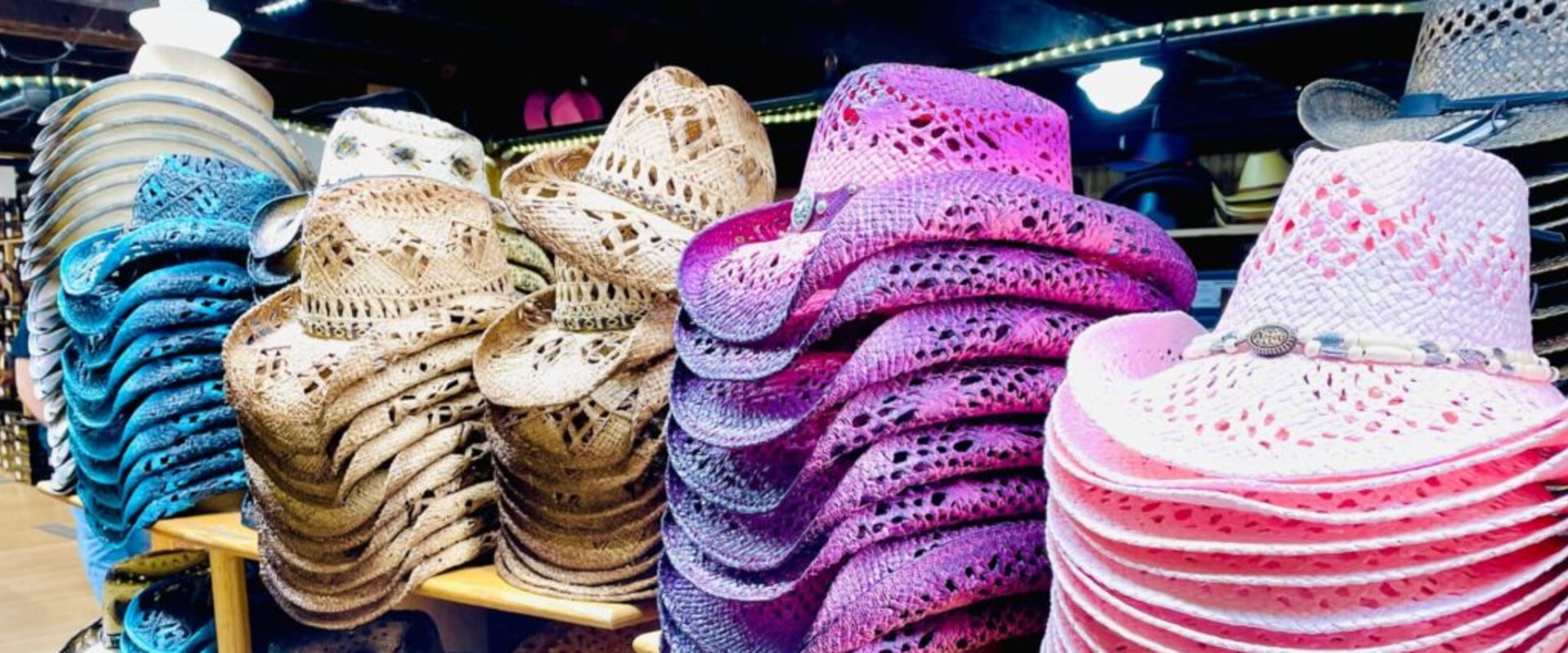 The Ultimate Guide to Dress Codes for Festivals in Nashville, Tennessee